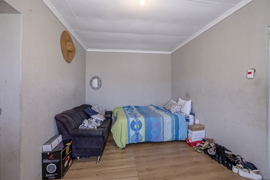 3 Bedroom Property for Sale in Overbaakens Eastern Cape